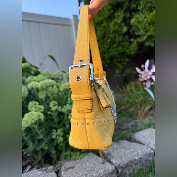 🚨‼️🚨SOLD ‼️🚨‼️Vintage Coach Baguette Bag Pastel Yellow - Picture 15 of 15